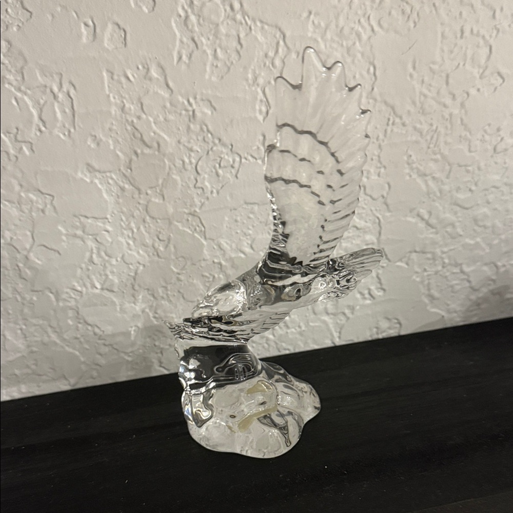 Wonders of the Wild Crystal Eagle Figurine Made In Germany - Picture 3 of 4